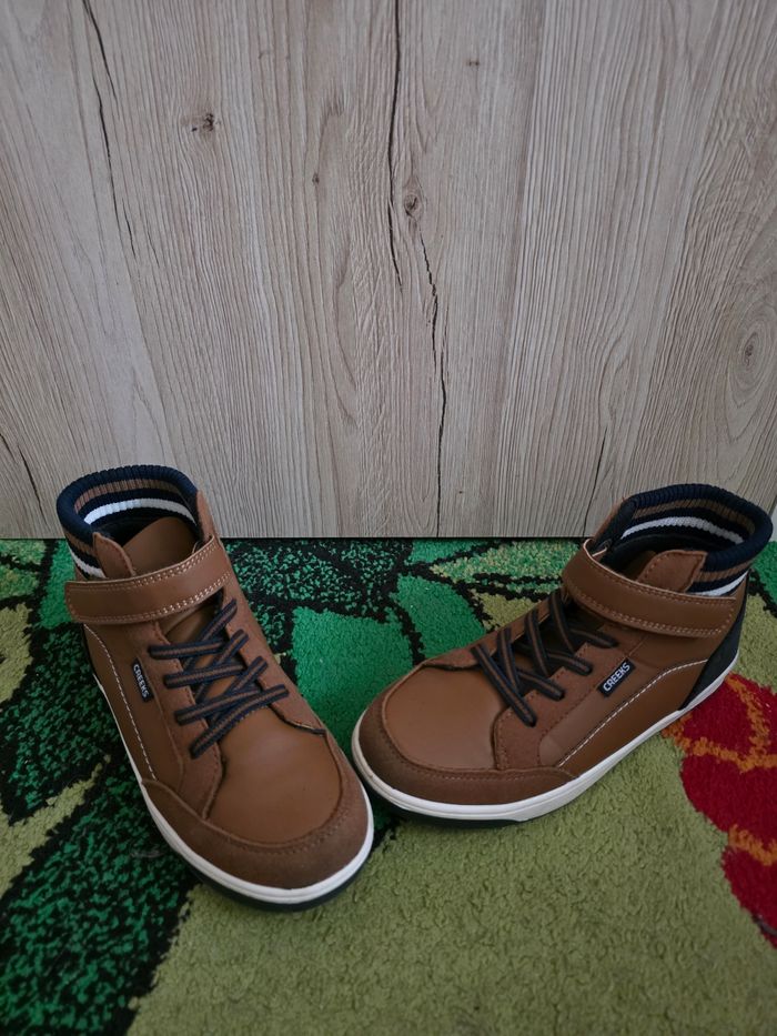CHAUSSURES MONTANTES GARÇON CREEKS TAILLE 33 PORTER 1 FOIS - photo numéro 3