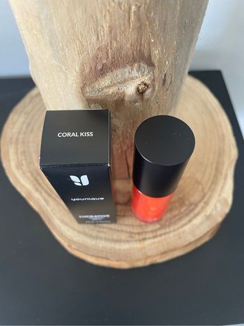 Gloss Coral Kiss Younique