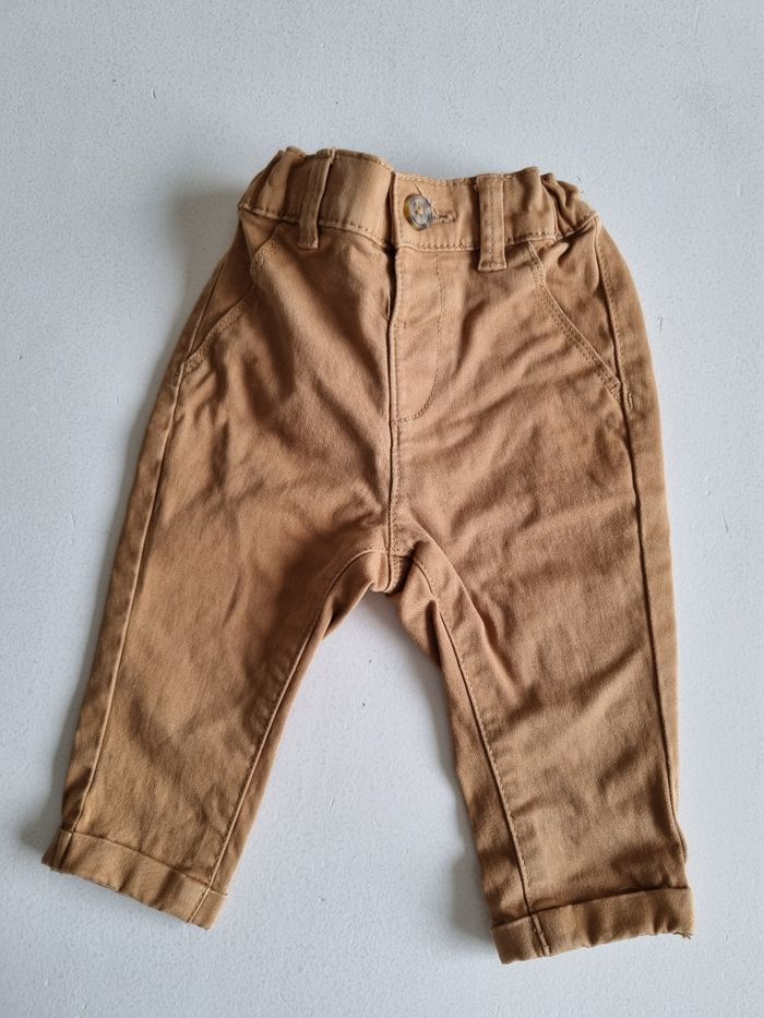 Pantalon Kiabi 6 mois beige marron