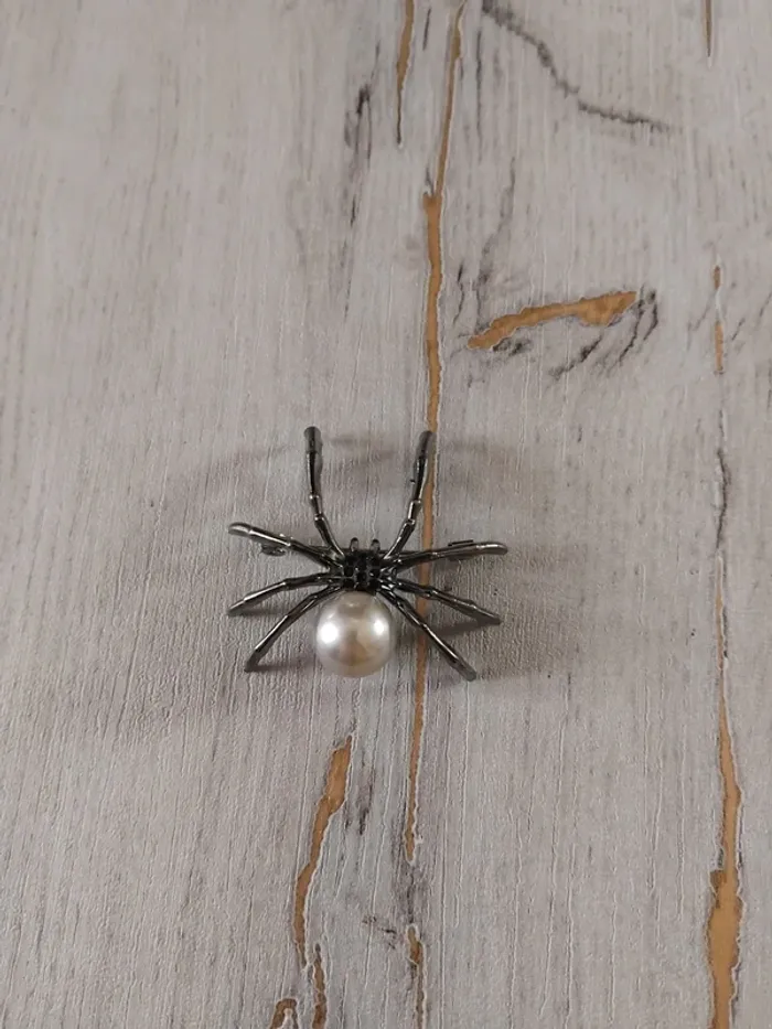 Broche araignée