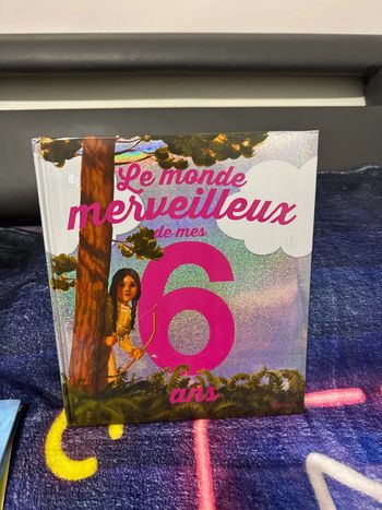 Le monde merveilleux de mes 6 ans très bon état peu servie