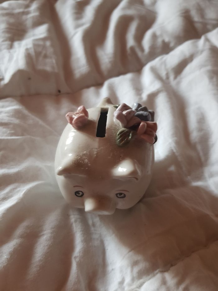 Tirelire en porcelaine cochon - photo numéro 2