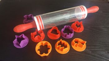 Rouleau à pâtisserie et emportes pièces