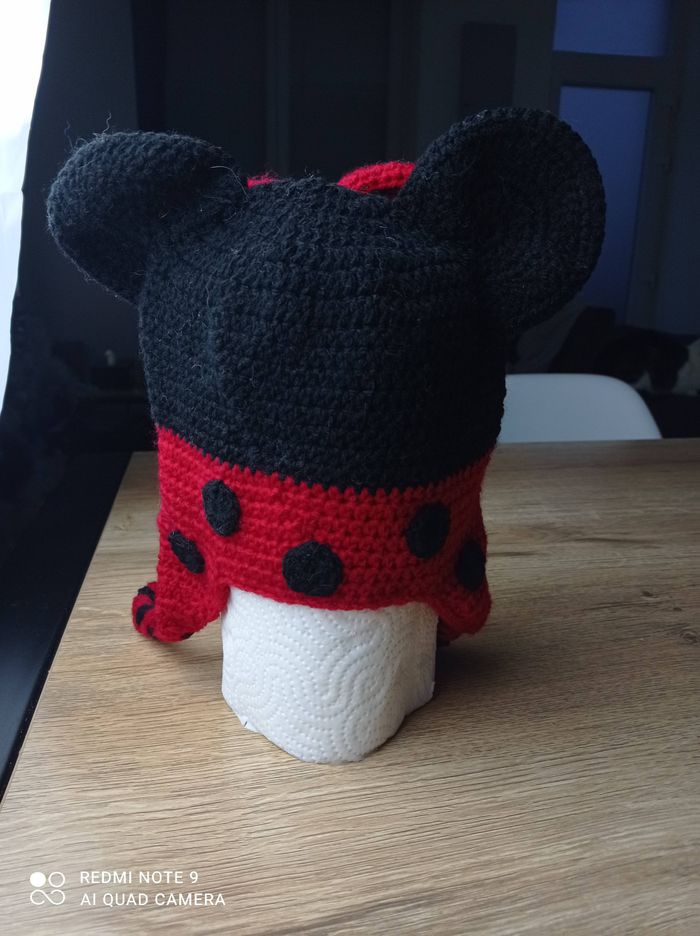 Bonnet fait mains 3/6 mois - photo numéro 2