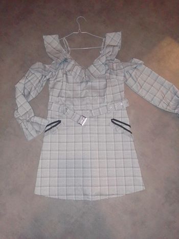 Robe épaules dénudées