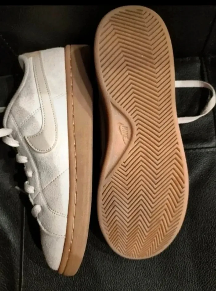 Baskets Nike crème/blanc cassé - photo numéro 4