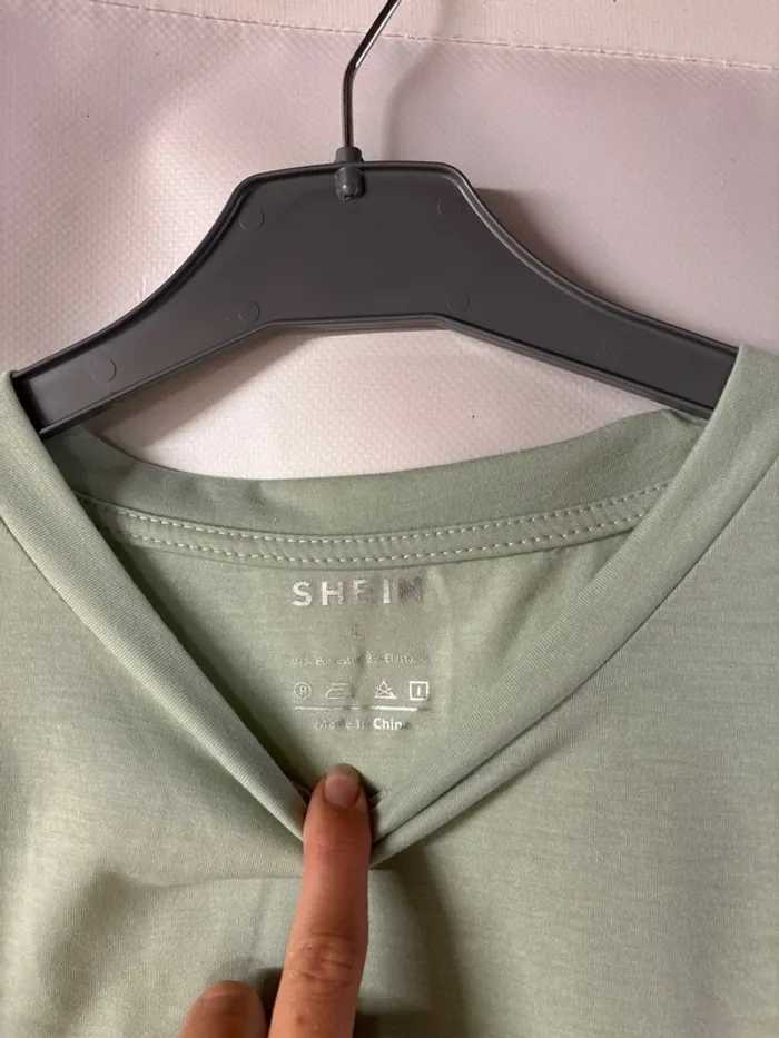 T shirt femme - photo numéro 2
