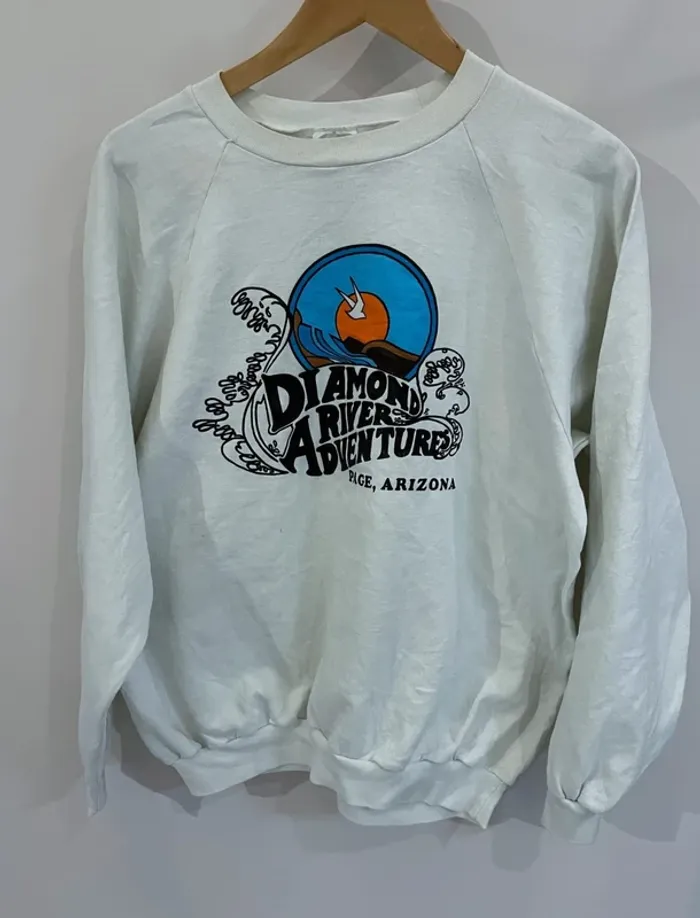 Crewneck Womens XL Vintage white Hazelwood Made in USA 🇺🇸