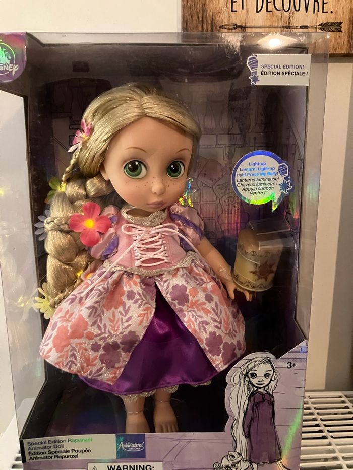 Poupée Animator raiponce édition spéciale lumineuse non déboxer