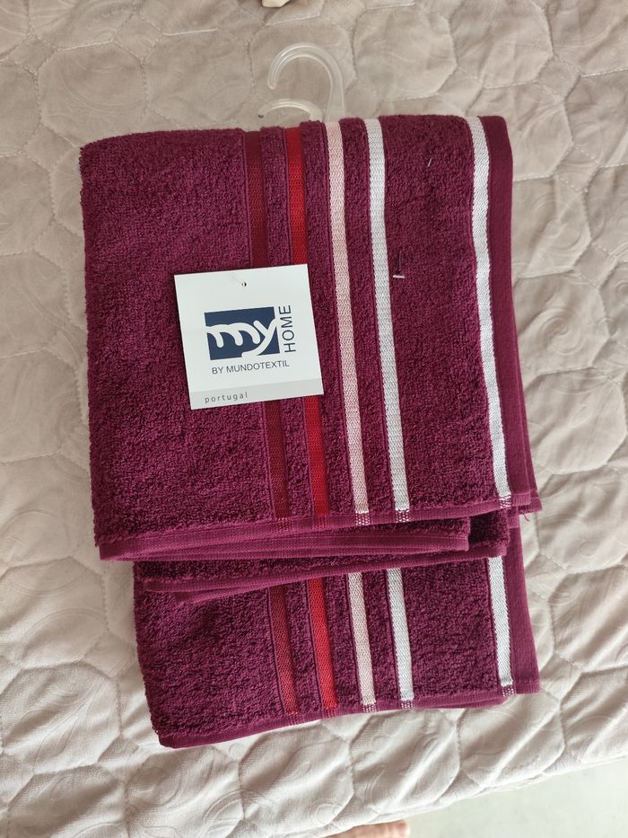 Drap de douche avec une serviette - photo numéro 2