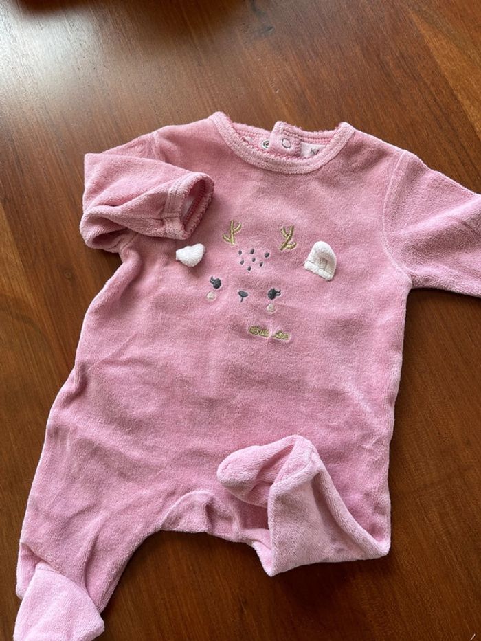 Pyjama fille bon état Kiabi taille 1 mois