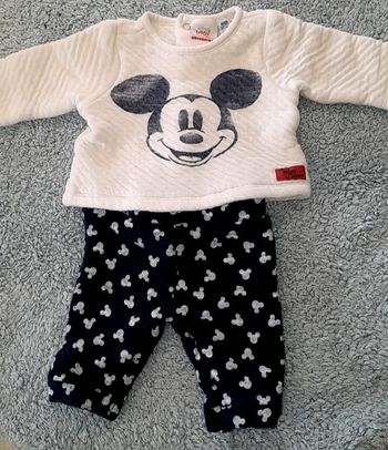 Ensemble Disney 1 mois