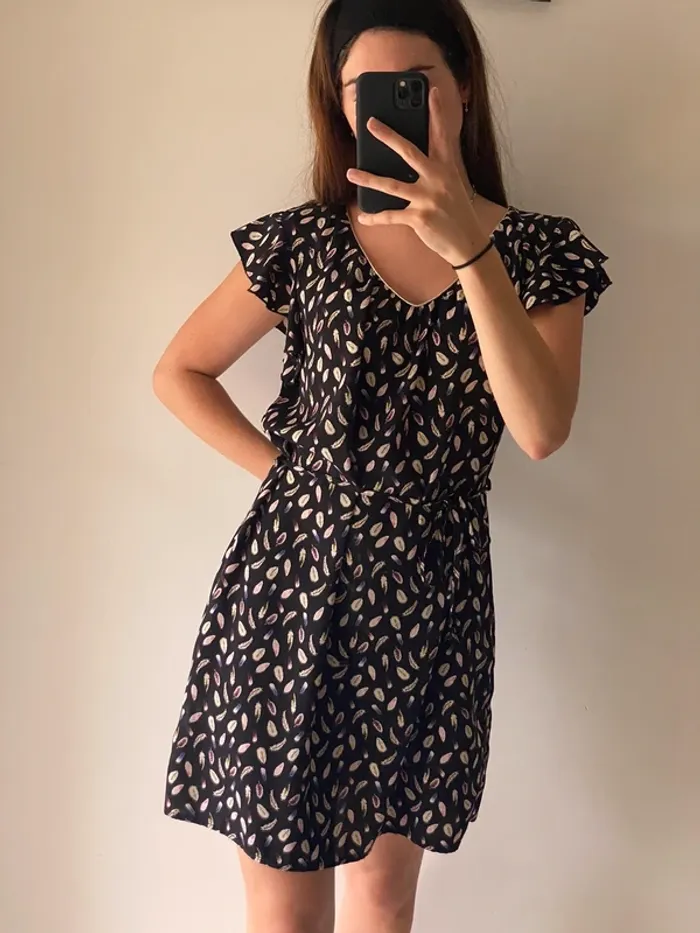 Robe noire - photo numéro 2