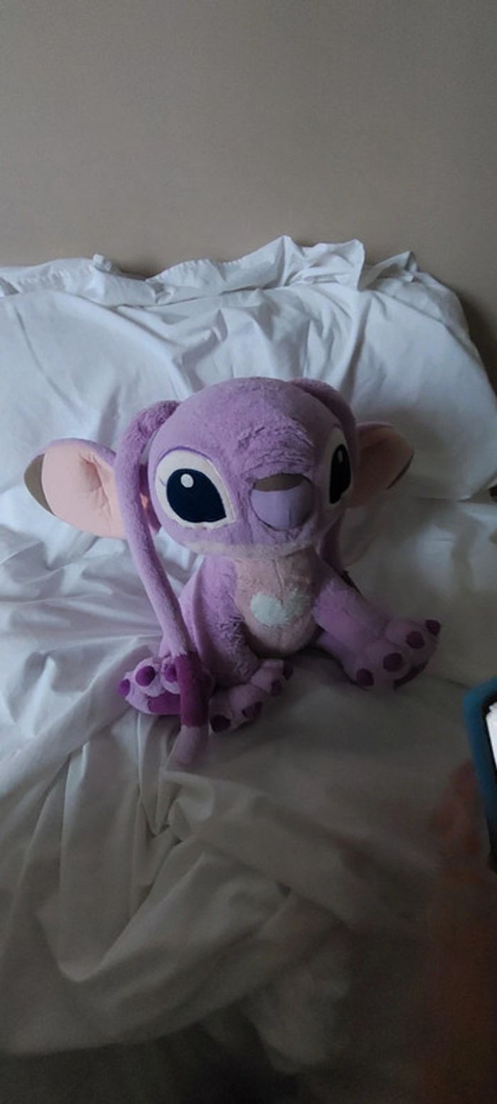 Grande peluche Angel Stitch Disneyland Paris - photo numéro 3
