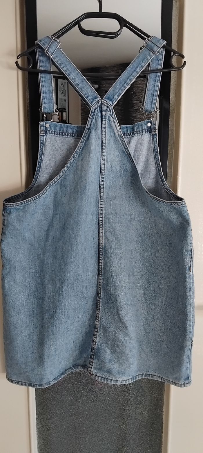 Robe en Jean à bretelles T 44 - photo numéro 2