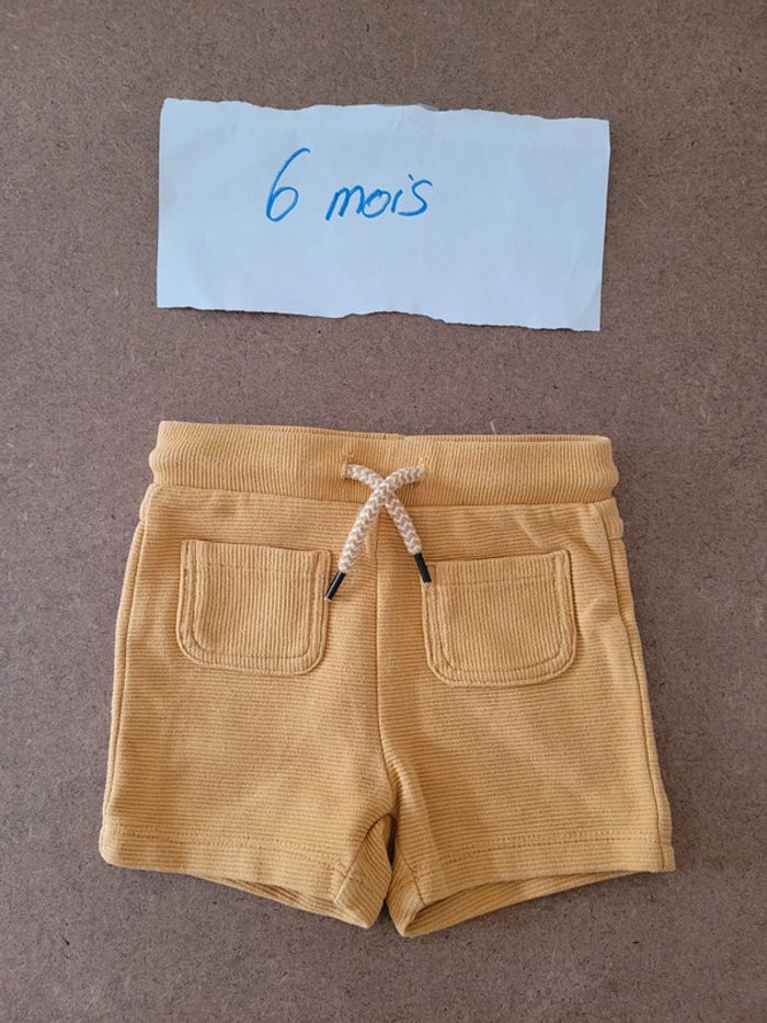 Short garçon 6mois moutarde kiabi