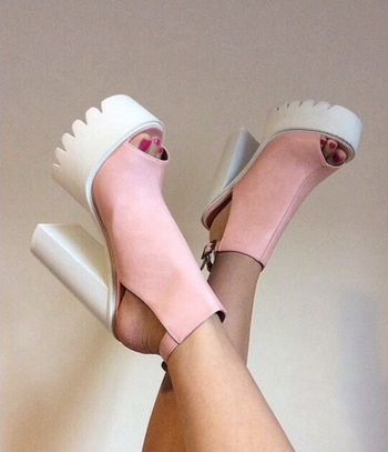 Sandales à talons et plate-formes en daim rose Quanticlo