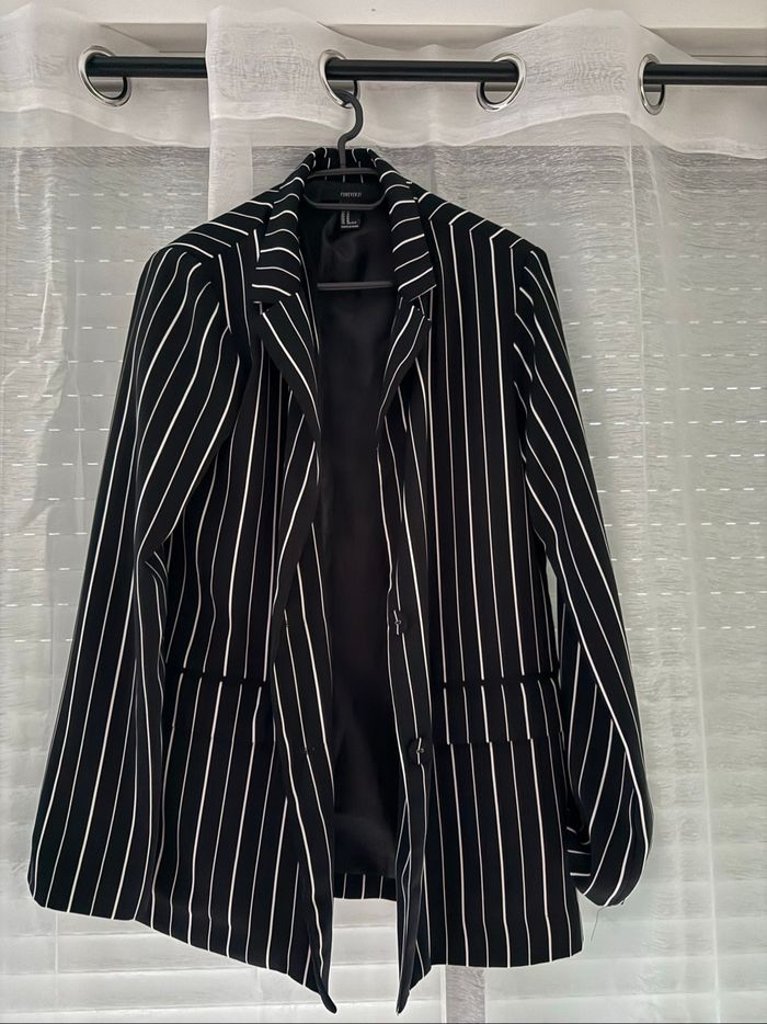 Blazer rayé noir et blanc Forever 21 - Taille M - Bon état