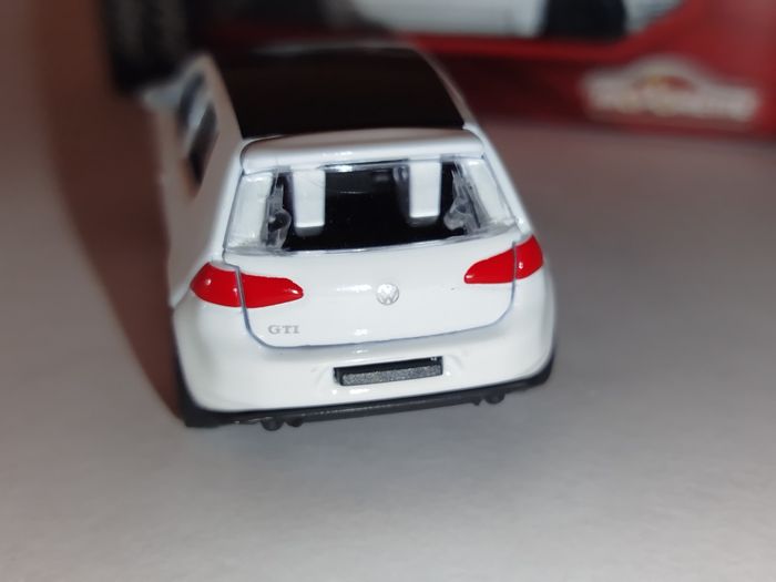 Majorette Volkswagen Golf GTI - photo numéro 7