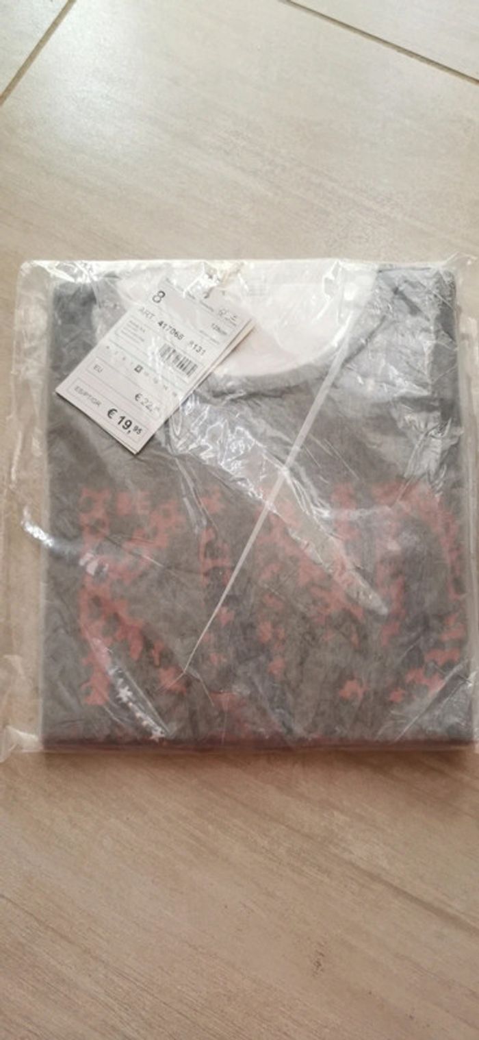 Tee shirt neuf - photo numéro 2
