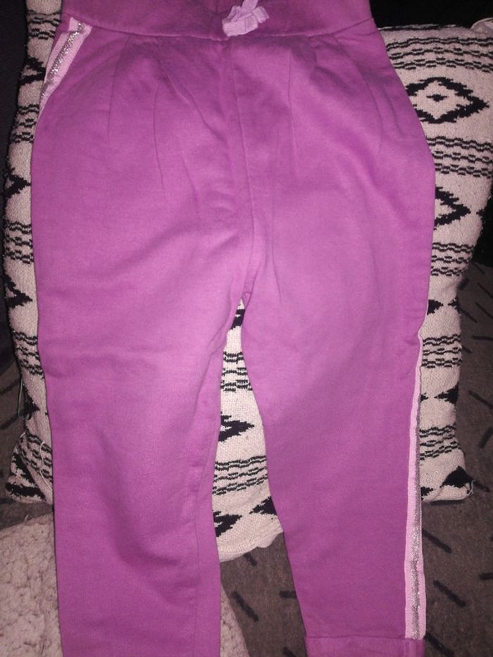 Jogging taille 24mois tqf