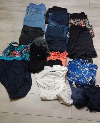 Lot vêtements grossesse taille 46