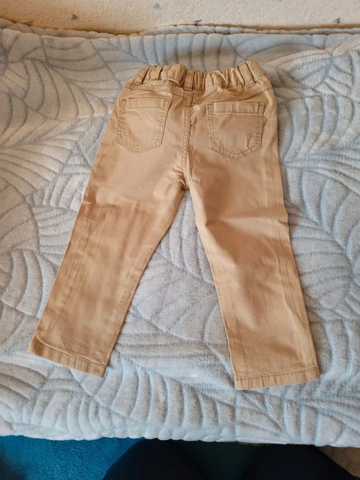 Pantalon beige 24 mois - photo numéro 2