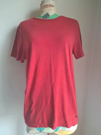 Tee-shirt rouge classique, indémodable et confortable, Ralph Lauren, en bon état, taille M