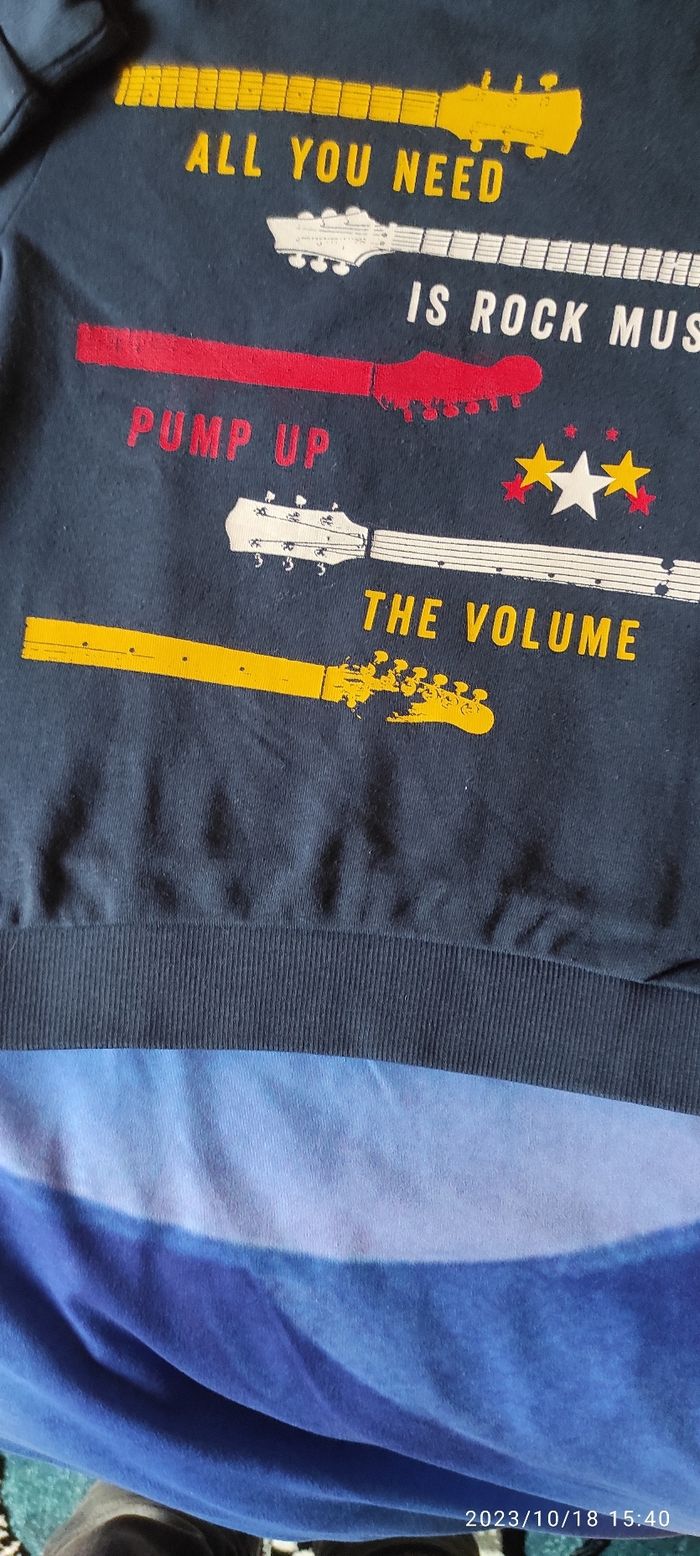 Lot 2 sweats Looney Tunes 6 ans - photo numéro 22