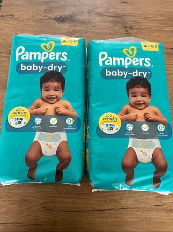 Couches Pampers