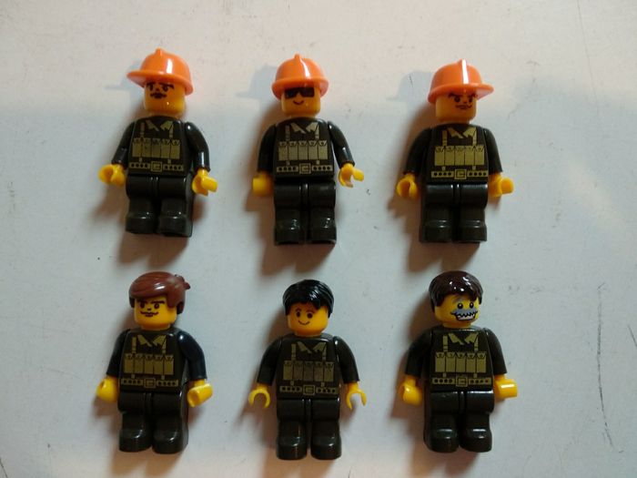 6 personnages Lego