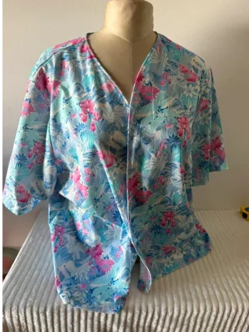 Chemise à fleurs tropicales colorée – Taille M/L