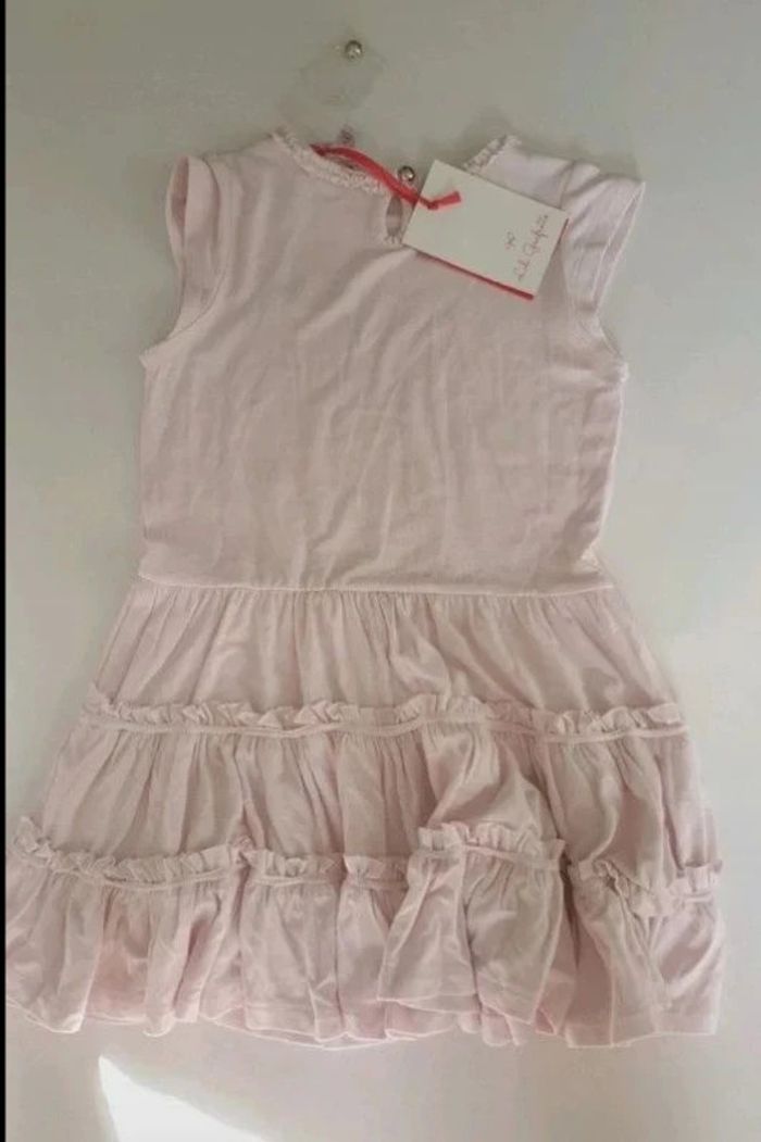 Robe Lili gaufrette 4 ans neuve - photo numéro 2