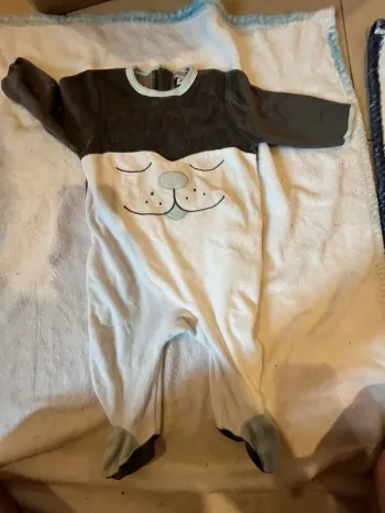 Pyjama taille 6 mois