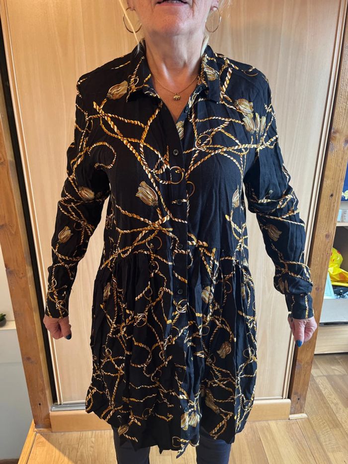 Robe à manche longue marque Stradivarius