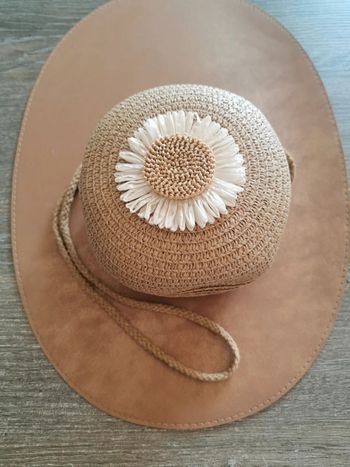 Sac en paille rond motif tournesol en bandoulière