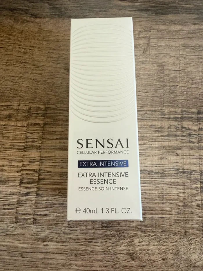 Sensai essence soin intense sérum hydratant