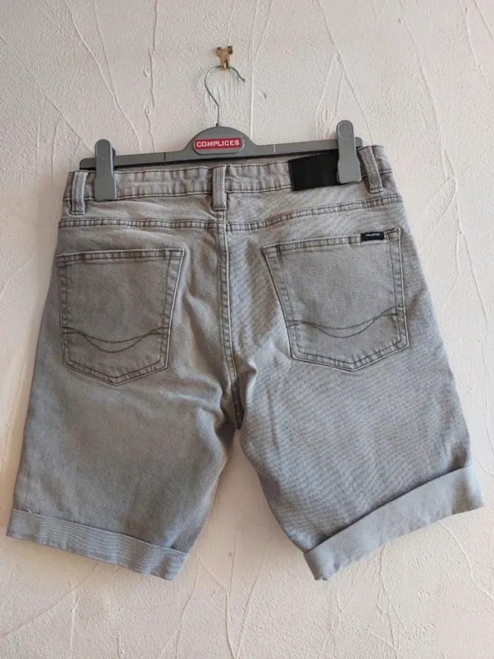 Short en denim gris Pull & Bear Taille 40 - photo numéro 5