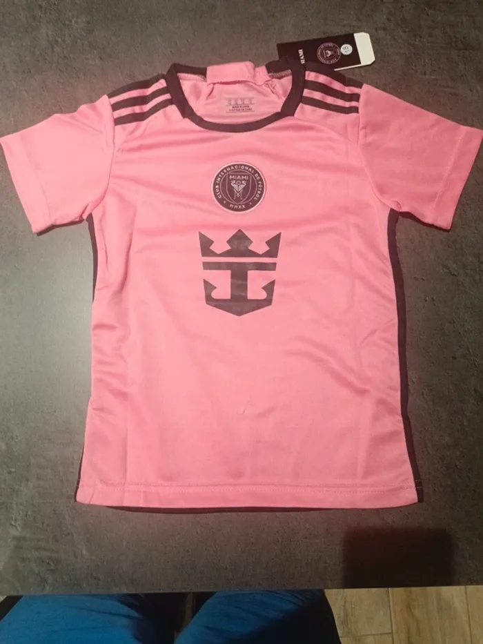 Tenue foot Léo Messi Inter Miami rose. T.18 - photo numéro 2