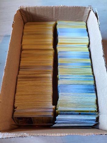 Lot 100 cartes Pokémon VF en très bon état