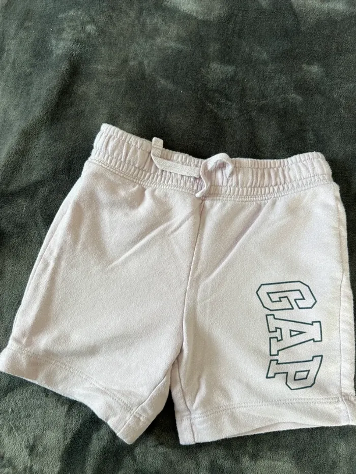 Short gap fille 2 ans