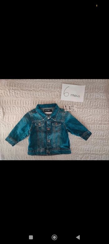 Veste en jean Kiabi taille 6 mois