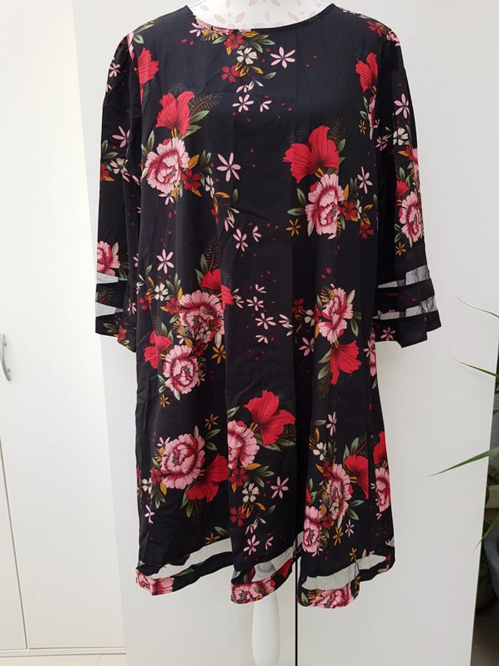 Robe Tunique Noire Imprimé Fleurs Rouge Et Rose - photo numéro 3