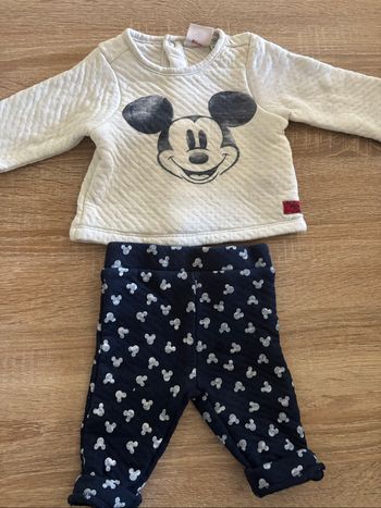 Tenue 1 mois  Disney
