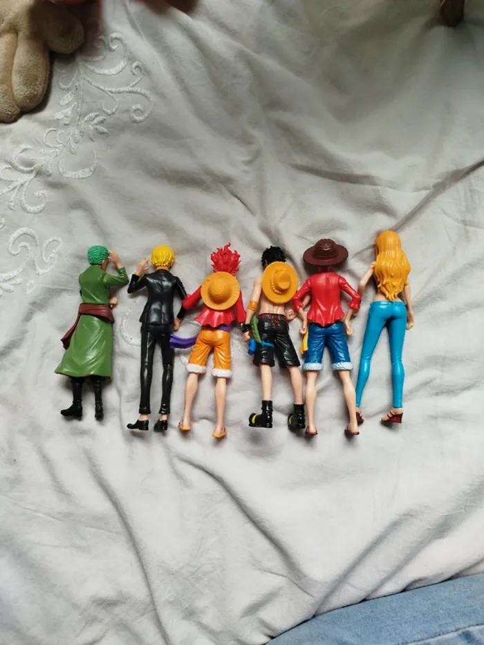 Lot de 6 figurines one pièce - photo numéro 2