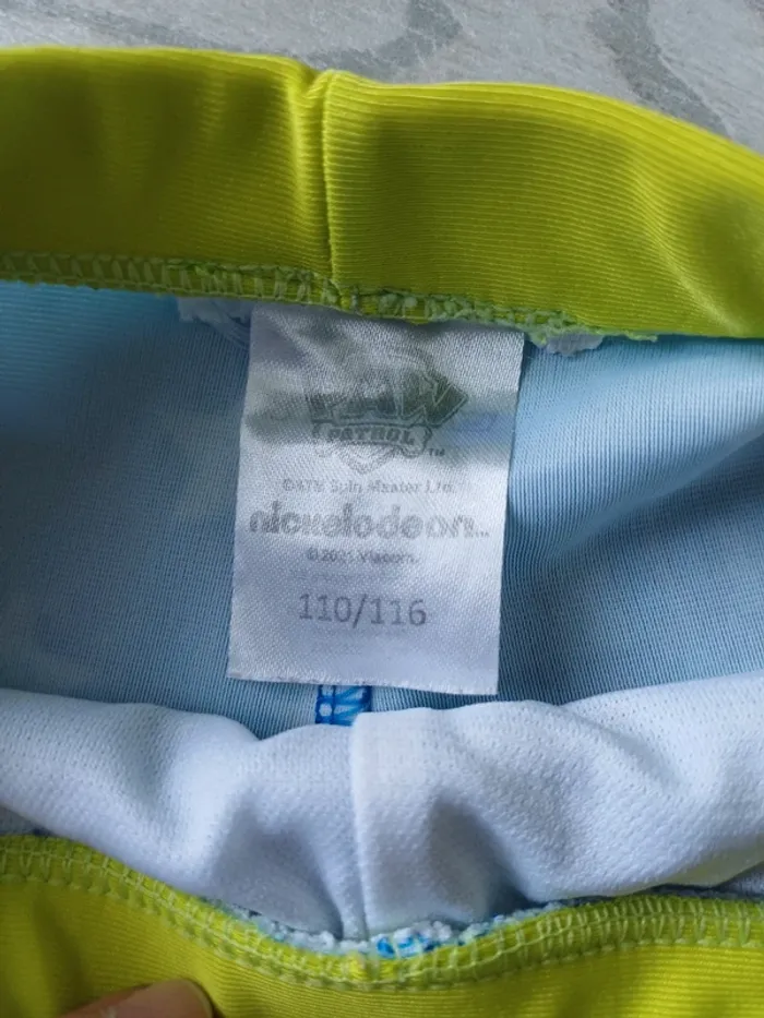 2 Maillots de bain garcon 5-6 ans dont un pat patrouille - photo numéro 3