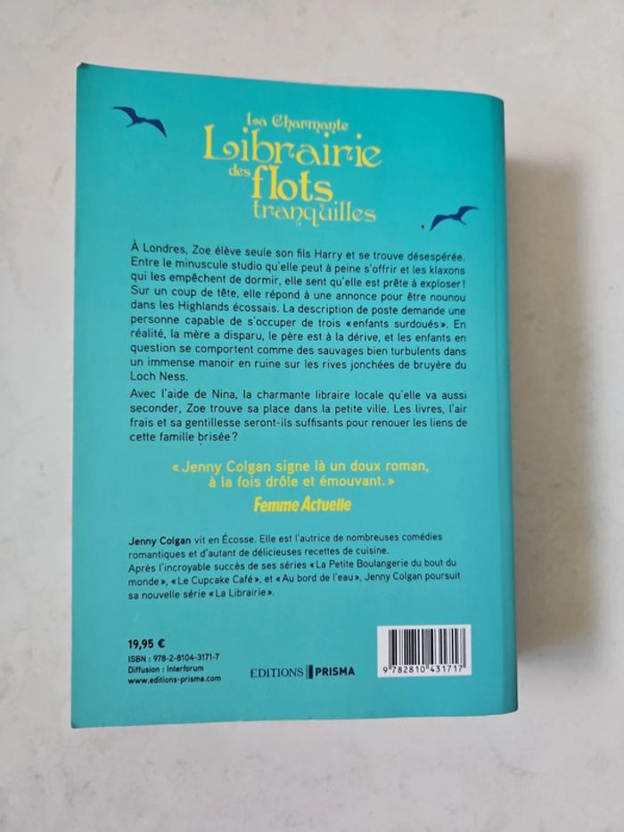 La charmante Librairie des flots tranquilles u18 - photo numéro 5