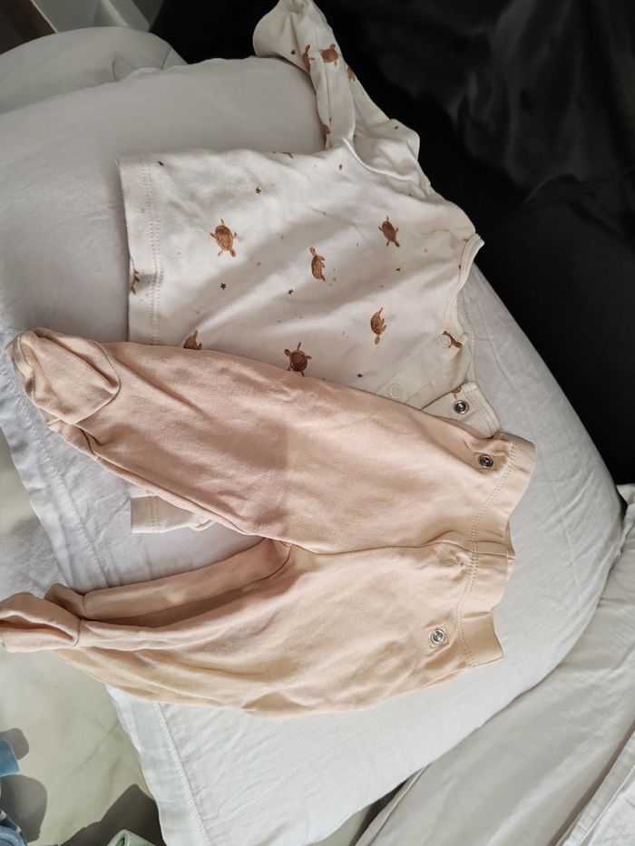 Lot vêtements 3 mois - photo numéro 10