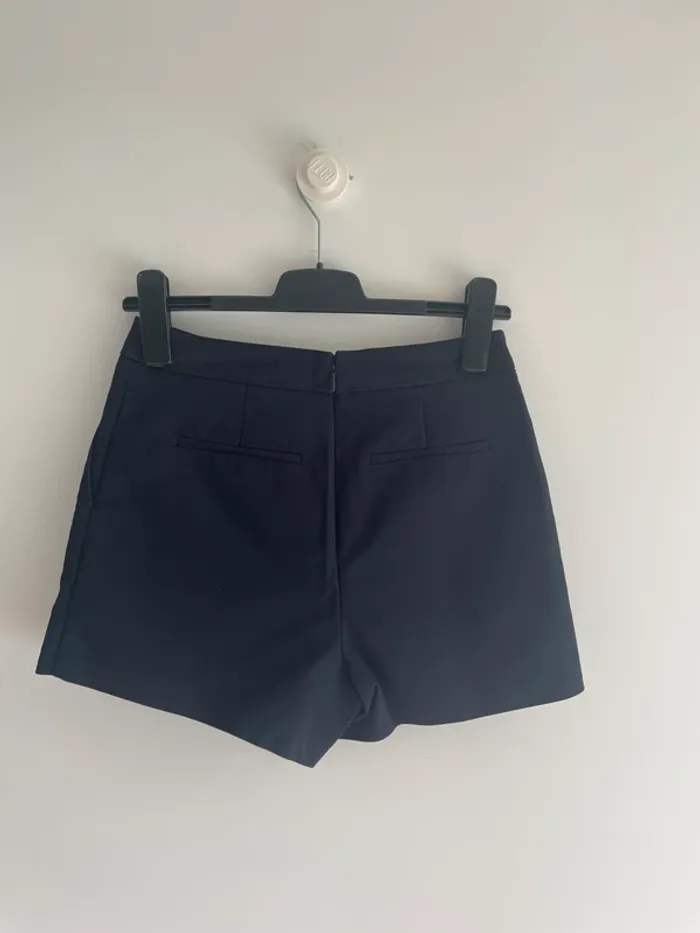 Short chic bleu marine à boutons Morgan - photo numéro 3