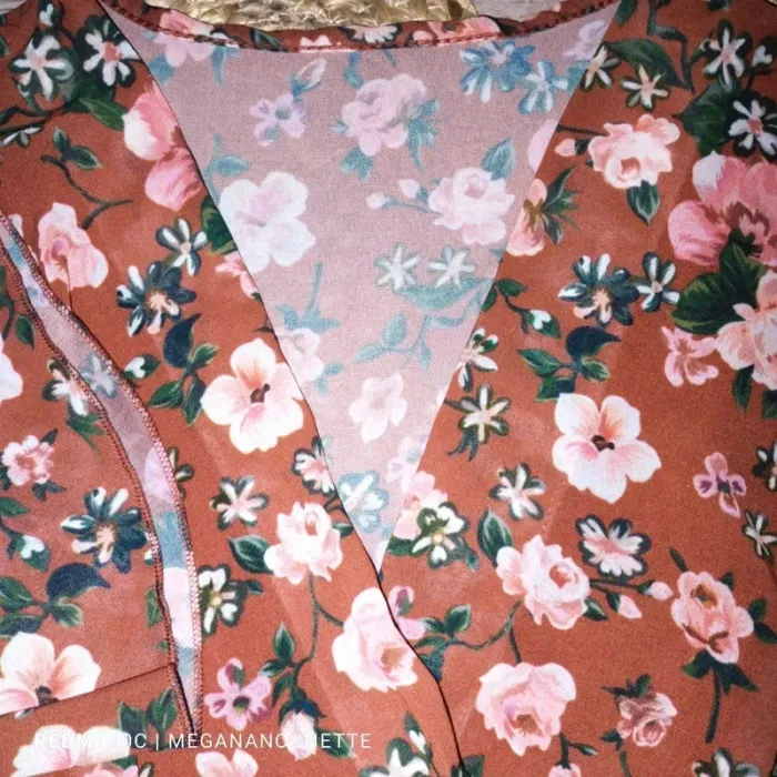 🌹 Blouse Portefeuille Fleurie Rouge bordeaux - Taille 38 🌹 - photo numéro 6